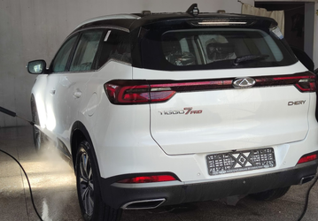 В России поменялись цены на все кроссоверы Chery