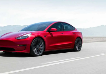 Новая Tesla Model 3 за 13 620 долларов: житель Калифорнии купил машину с разными скидками 