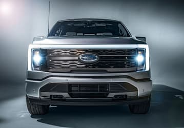 Ford F-150 Lightning 2023 подешевел сразу на 10 000 долларов