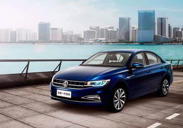 Kia Pegas с «автоматом» за 1,79 млн рублей, Volkswagen Bora — за 2,49 млн рублей, Changan Eado Plus — за 2,3 млн. Названы реальные цены, за которые можно купить в России седан