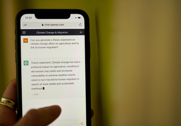 Apple экспериментирует с чат-ботом в стиле ChatGPT