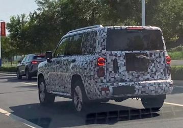 Это новый Haval H9. Автомобиль замечен на тестах