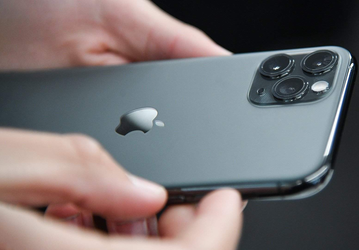 Смартфонами iPhone и техникой Apple запретили пользоваться на рабочем месте сотрудникам Минпросвещения России
