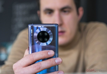 За покупку Huawei Mate 30 Pro в Европе дают часы и наушники