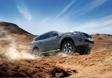 В Китае стартовали продажи нового Nissan Paladin — это конкурент Land Cruiser Prado. 228 л.с., 8-ступенчатый «автомат», полный привод и хорошее оснащение — за 26,5 тыс. долларов