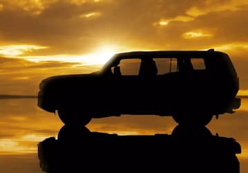 Опубликовано первое изображение нового Toyota Land Cruiser Prado. У него будет дизайн в стиле ретро