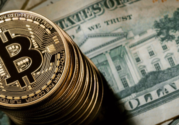 Биткойн рухнул более чем на 1600 долларов