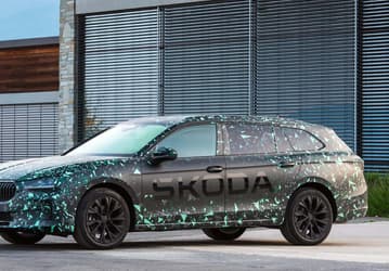 Рассекречены характеристики Skoda Superb 2024: длина почти 5 метров, 261 л.с. и полный привод