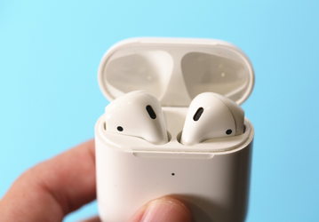 Apple вне конкуренции, а Sony соперничает с Huawei и Edifier. Появилась статистика рынка наушников в Китае