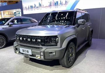 Первый внедорожник Chery с адаптивным круиз-контролем, автопилотом, Snapdragon 8155 и огромным экраном — дешевле $20 000. Jetour Traveller поступил в продажу в Китае