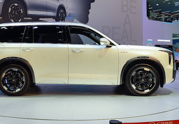 Представлен GAC Trumpchi ES9