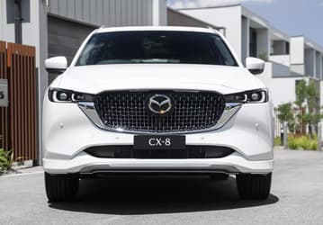 Mazda отправляет в отставку уже второй большой кроссовер за два месяца. Вслед за CX-9 прекратится производство CX-8