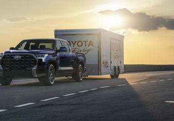 Представлены Toyota Tundra и Sequoia 2024 с приподнятой подвеской