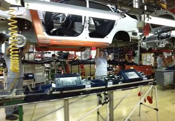 АвтоВАЗ выпускает автомобили каждый день, но желающих работать в выходные немного