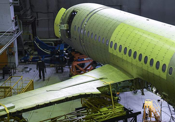 По 20 Sukhoi Superjet New и по 10 Ту-214 в год — Владимиру Путину озвучили свежий план производства самолётов