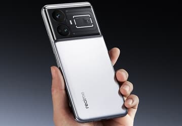 24 ГБ / 1 ТБ, 240 Вт, подсветка Halo, экран OLED 1,5K 144 Гц, топовый сенсор Sony IMX890, Wi-Fi 7 — за 520 долларов. Представлен Realme GT5