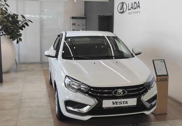 Продажи Lada Vesta идут ни шатко ни валко: она уступила своё место в топ-3 самых популярных автомобилей России кроссоверу Omoda C5
