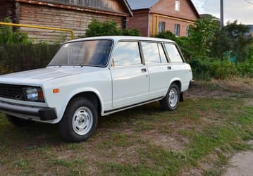 В России выставили на продажу ВАЗ-2104 1992 года по цене нового Land Cruiser 300. Продавец считает, что этот автомобиль — хороший подарок для состоятельных людей