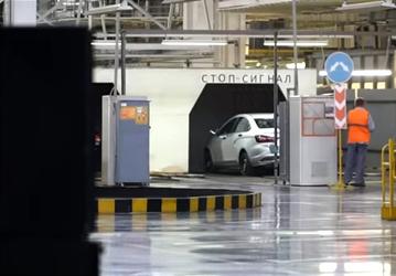Ещё больше недоделанных Lada Vesta NG: АвтоВАЗ возобновил сборку некомплектных машин, часть сотрудников перекинули на выпуск Niva и Granta