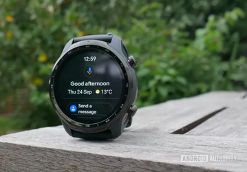 Ассистент как привилегия: Google скоро прекратит поддержку Google Assistant в «старых» умных часах
