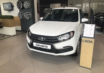 Самых дешёвых Lada Granta в салонах нет, некоторые дилеры предлагают только версии с допами дороже 1 млн рублей