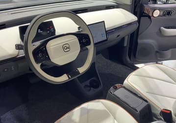 Пока Tesla готовит электромобиль за $25 000, Chery предлагает машину вдвое дешевле с запасом хода более 400 км. Анонсирован новый Chery eQ1