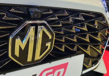В России официально появился автобренд MG. Представлен стильный и довольно мощный лифтбэк MG 7, а также заменитель Volkswagen Tiguan под названием MG One