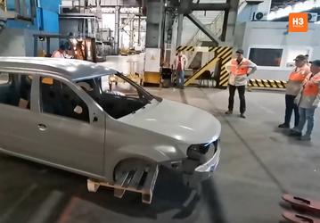 В Ижевск доставили два первых кузова Lada Largus для тестирования окраски