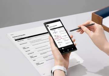 Samsung Galaxy S24 Ultra может получить плоский экран. Впервые для флагманов Samsung за много лет
