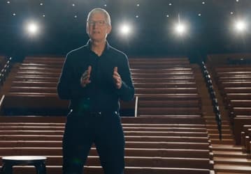 Глава Apple Тим Кук каждый день использует гарнитуру Vision Pro