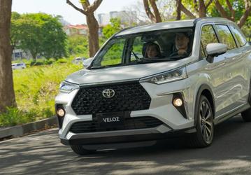 7-местный двухпедальный минивэн Toyota Veloz 2023 с неубиваемым мотором подорожал до 3,9 млн рублей. И это явно не предел стоимости