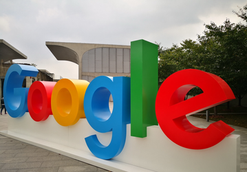 Google испугалась конкуренции и попросила Белый дом разрешить ей сотрудничать с Huawei