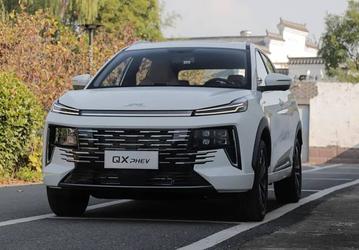 Запас хода 1300 км, расход 1,33 л / 100 км, автопилот, двигатель Fudi, системы Huawei — неприлично дёшево. Представлен первый гибридный автомобиль JAC