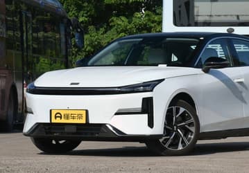 Запас хода 1370 км, 390 л.с., Snapdragon 8155, автопилот и отличная динамика — ещё дешевле, чем ожидалось. Представлен седан Geely Galaxy L6
