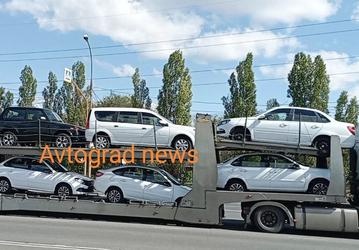 АвтоВАЗ начал поставки Lada Largus