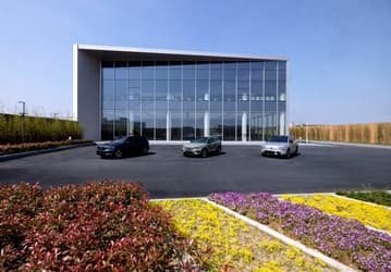 Volvo резко сокращает штат