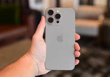 Сколько нужно работать для покупки iPhone 15 Pro Max: 2 месяца в России, 8 месяцев в Египте или 6 дней в Швейцарии