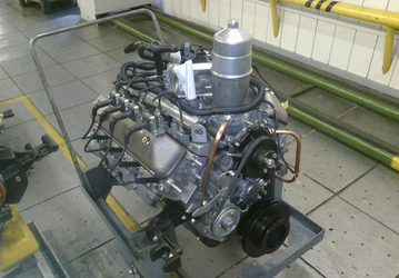 В России возобновили производство инжекторного V8 — он работает на газе и бензине