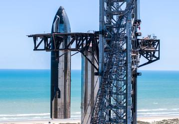 SpaceX Starship готов ко второму орбитальному полёту. Илон Маск опубликовал новые фото огромного космического корабля