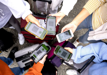 Российские банки запустили оплату по QR-кодам через СБП за границей