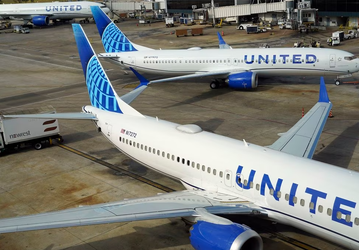 Из-за IT-сбоя United Airlines приостановила полёты всех рейсов в США