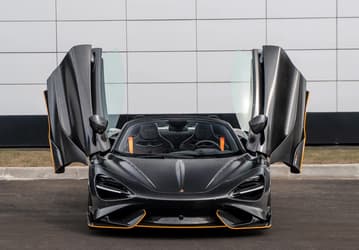 На продажу выставили самый дорогой McLaren в России. За цену McLaren 765 LT Carbon Edition можно купить полсотни Lada Granta Sport