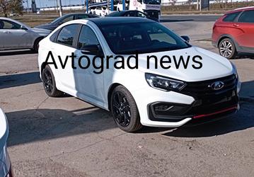 АвтоВАЗ анонсировала Lada Vesta Sportline. Живые фото машины и подробности об оснащении