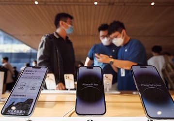 Запрет для китайских чиновников пользоваться iPhone спровоцировал обвал акций Apple