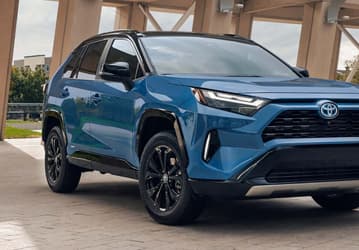 Представлен Toyota RAV4 2024. Что нового?