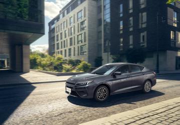 Характеристики «Москвича 6» опубликованы официально: он больше Kia Cerato, но меньше Toyota Camry. А ещё — два варианта мощности мотора и коробки передач