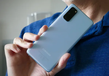 Фанаты Samsung могут выдохнуть. В смартфонах Galaxy S21 китайские экраны пока не прописались