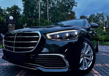 Новейшие немецкие броневики Mercedes привозят в Россию несмотря на санкции. На продажу выставили Mercedes-Benz S 680 Guard 4Matic как у канцлера Германии