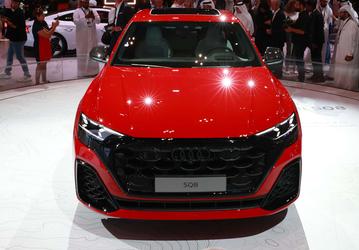 Представлена 500-сильная Audi SQ8 2024