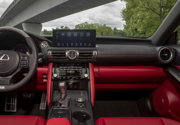 Представлен Lexus IS 2024